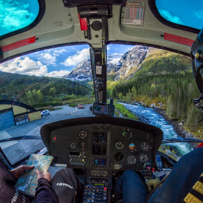 Morning departure from our base in Kinsarvik.